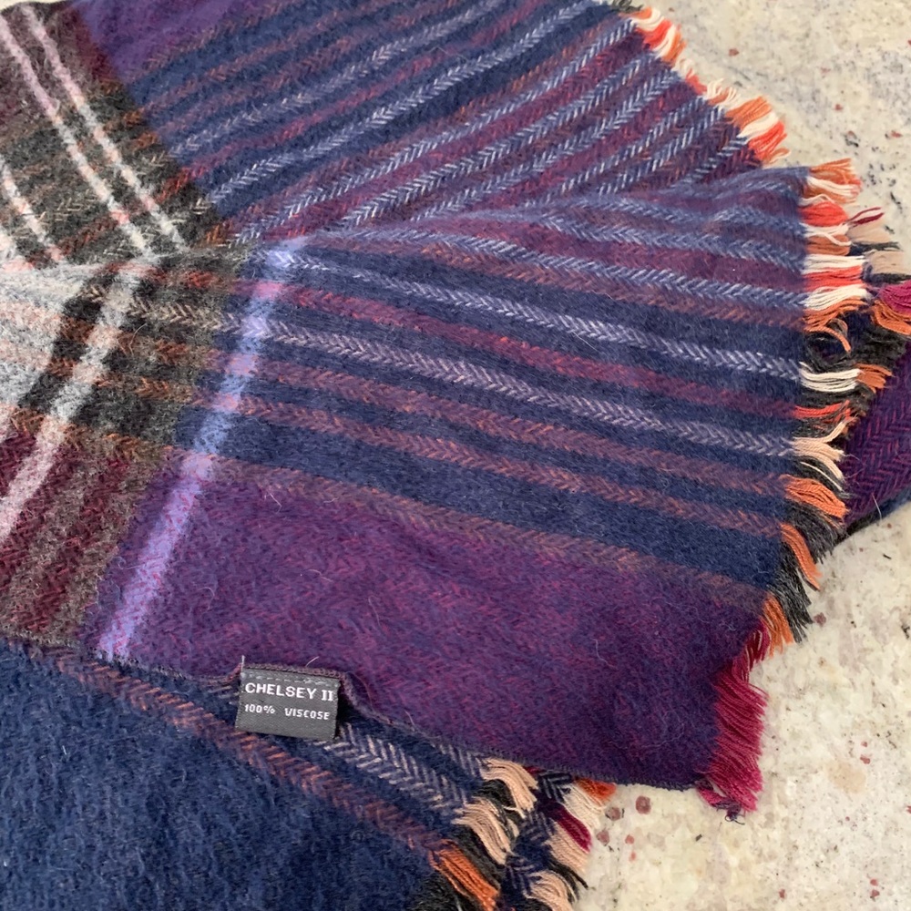 Scarf Extra Long and Soft.